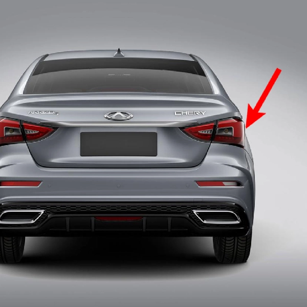 چراغ عقب راست روی گلگیر خودرو چری آریزو 5 - Image 4