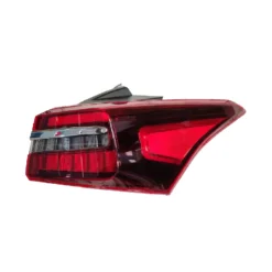 چراغ عقب راست روی گلگیر آریزو 6 / آریزو GX