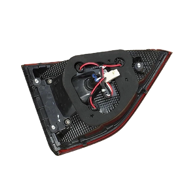 چراغ عقب راست روی درب صندوق خودرو ام وی ام X55 - Image 2